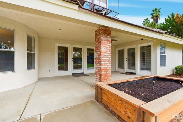 13201 Meacham Road, Bakersfield, CA 93314