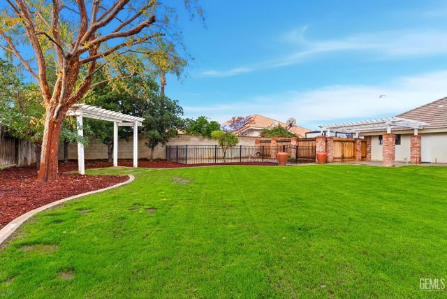 13201 Meacham Road, Bakersfield, CA 93314