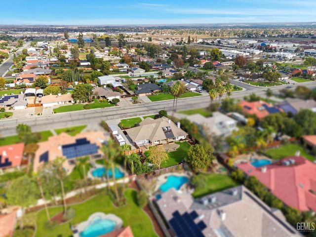 13201 Meacham Road, Bakersfield, CA 93314