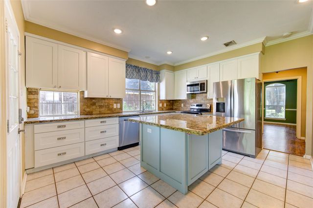 2227 Country Mile Lane, Richmond, TX 77406