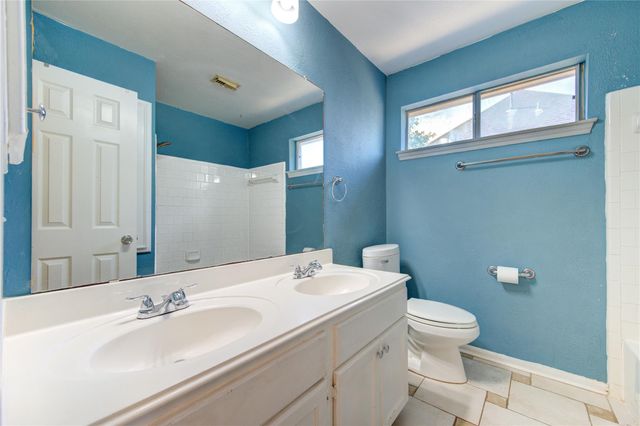 2227 Country Mile Lane, Richmond, TX 77406