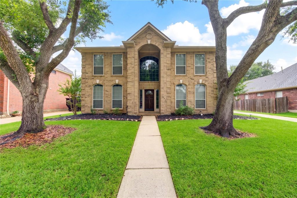 2227 Country Mile Lane, Richmond, TX 77406