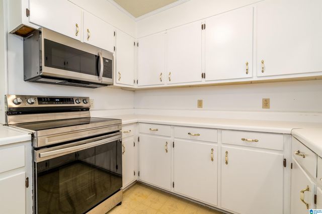 460 PINEVIEW CIRCLE, Blountsville, AL 35031