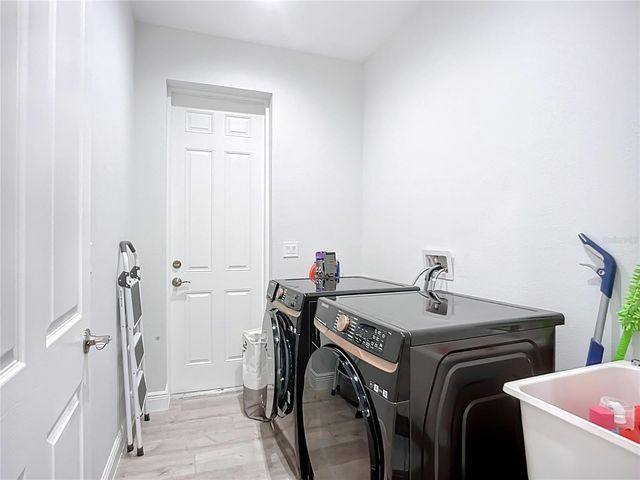 11960 DE LEON DRIVE, North Port, FL 34287