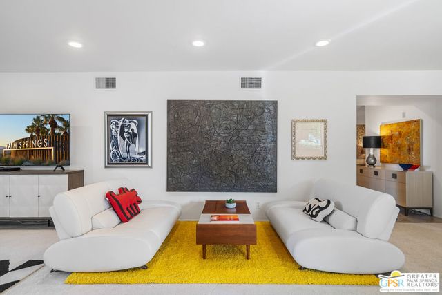 2454 E Palm Canyon Drive 1A, Palm Springs, CA 92264