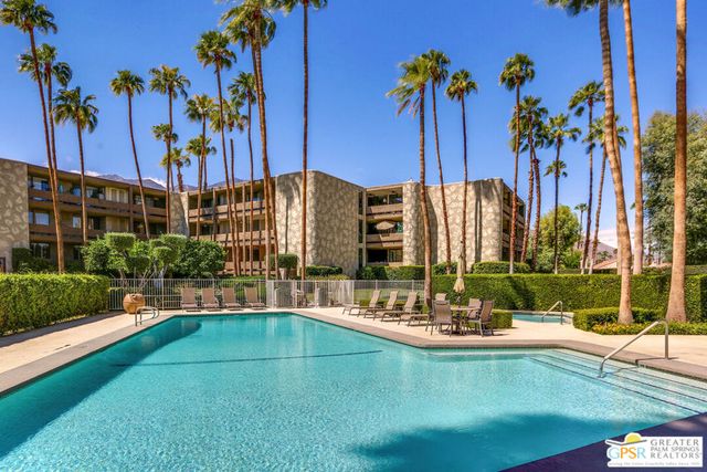 2454 E Palm Canyon Drive 1A, Palm Springs, CA 92264
