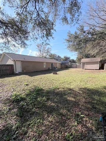 4252 Castille Ave, Milton, FL 32571