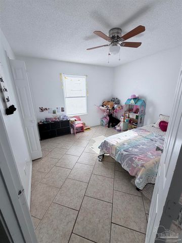 4252 Castille Ave, Milton, FL 32571