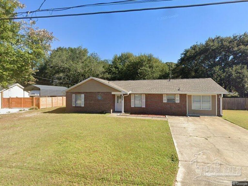 4252 Castille Ave, Milton, FL 32571