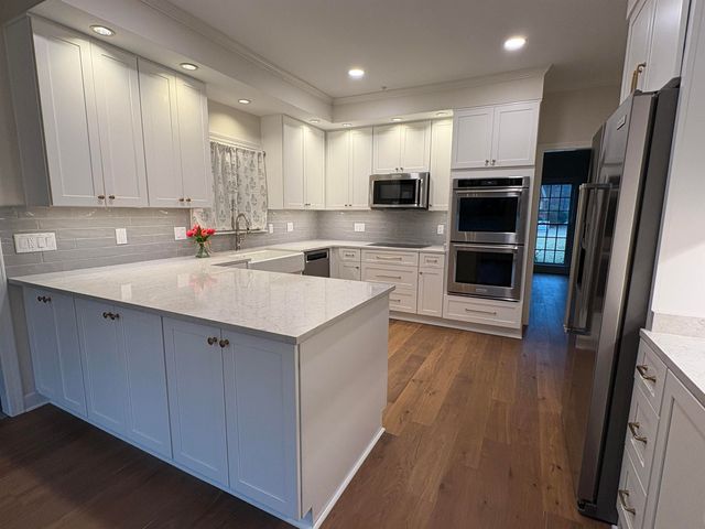 7446 PYRON OAKS CV, Germantown, TN 38138