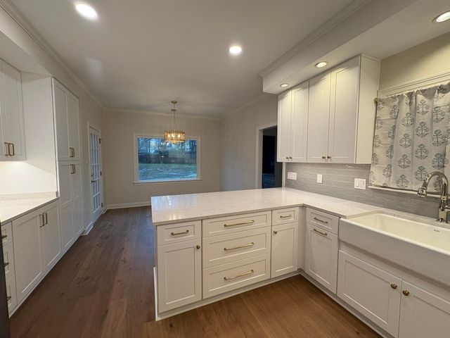 7446 PYRON OAKS CV, Germantown, TN 38138