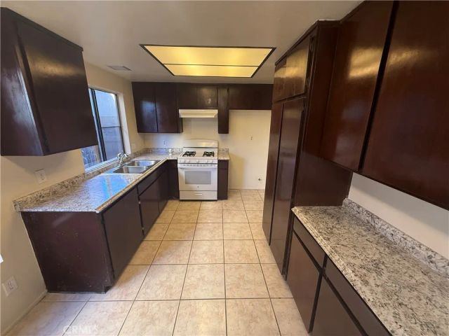 854 N Glassell, Orange, CA 92867