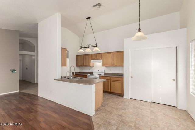 727 E LONG Avenue, Buckeye, AZ 85326