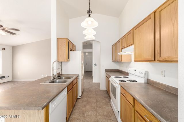 727 E LONG Avenue, Buckeye, AZ 85326