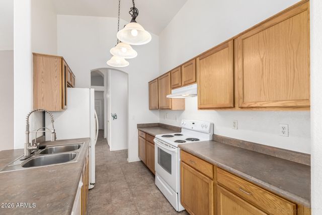 727 E LONG Avenue, Buckeye, AZ 85326