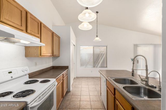 727 E LONG Avenue, Buckeye, AZ 85326