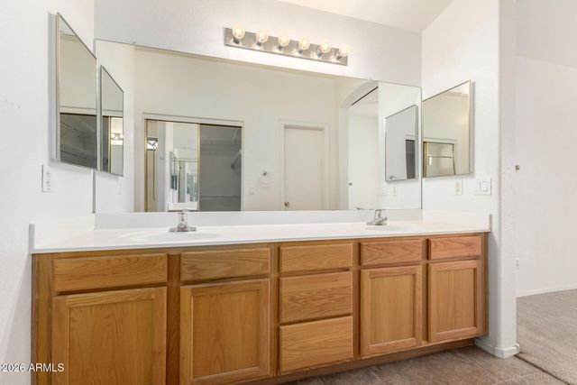 727 E LONG Avenue, Buckeye, AZ 85326