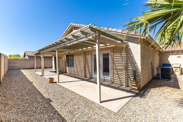 727 E LONG Avenue, Buckeye, AZ 85326