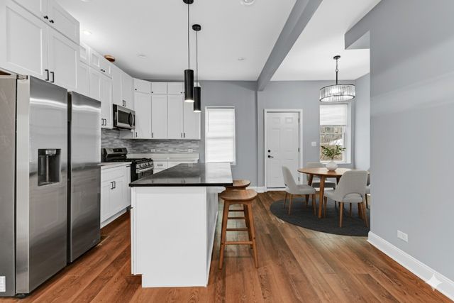 4309 W Monroe Street, Chicago, IL 60624