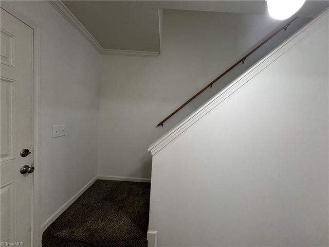 4050 Heather View Lane, Winston-salem, NC 27127