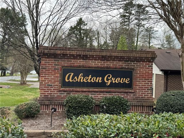 4050 Heather View Lane, Winston-salem, NC 27127