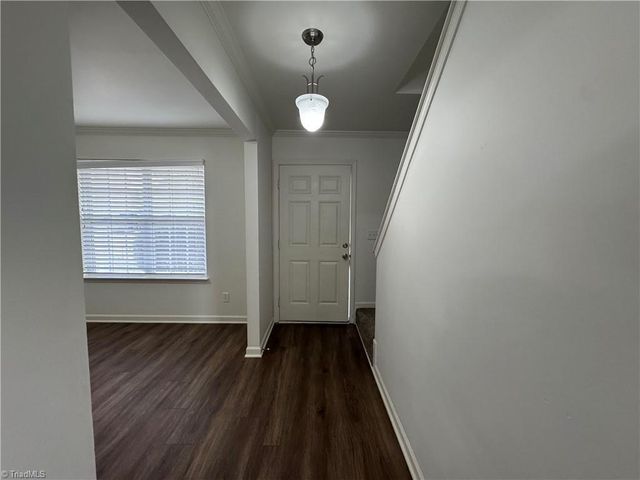 4050 Heather View Lane, Winston-salem, NC 27127