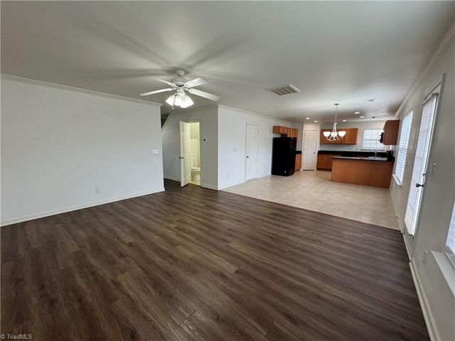 4050 Heather View Lane, Winston-salem, NC 27127