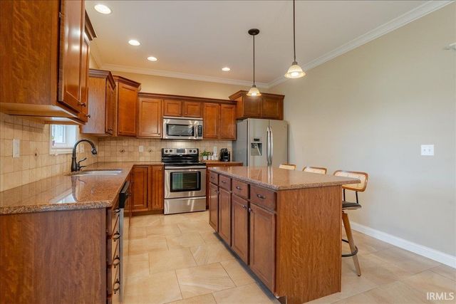 2833 Zachery Court, Newburgh, IN 47630