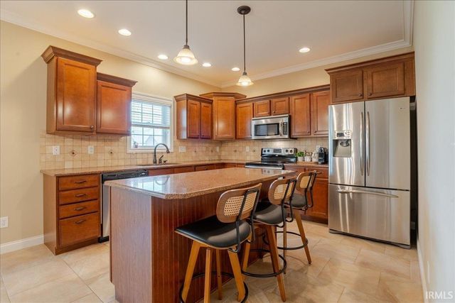 2833 Zachery Court, Newburgh, IN 47630