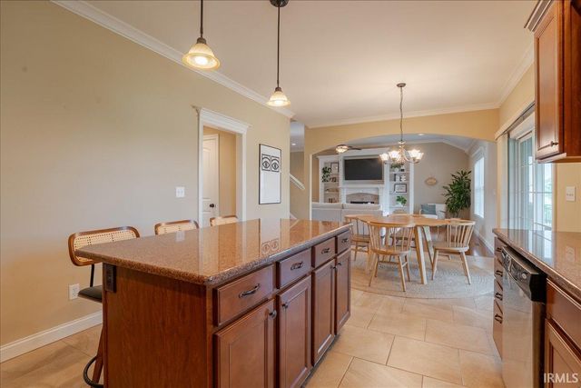 2833 Zachery Court, Newburgh, IN 47630