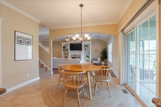 2833 Zachery Court, Newburgh, IN 47630