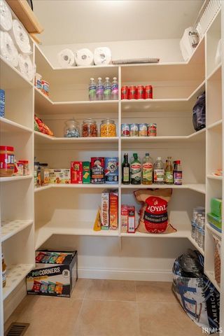 2833 Zachery Court, Newburgh, IN 47630