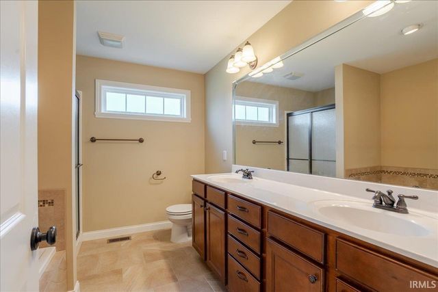 2833 Zachery Court, Newburgh, IN 47630
