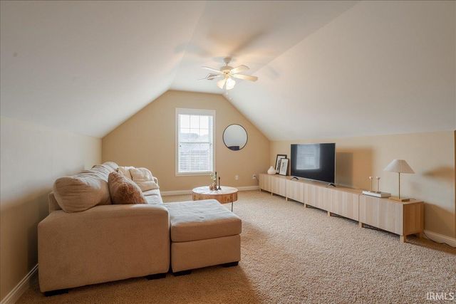 2833 Zachery Court, Newburgh, IN 47630