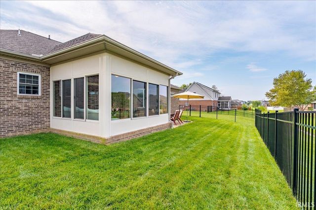 2833 Zachery Court, Newburgh, IN 47630