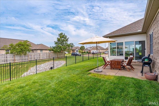 2833 Zachery Court, Newburgh, IN 47630