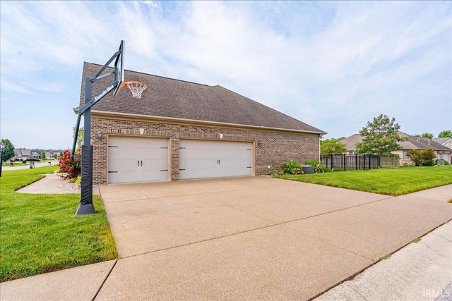 2833 Zachery Court, Newburgh, IN 47630