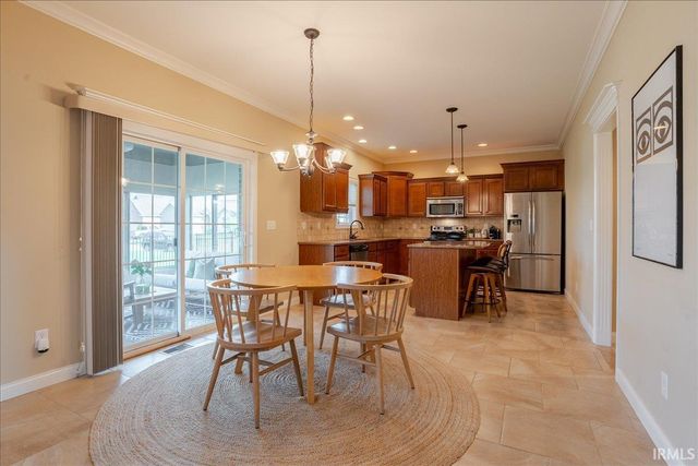 2833 Zachery Court, Newburgh, IN 47630
