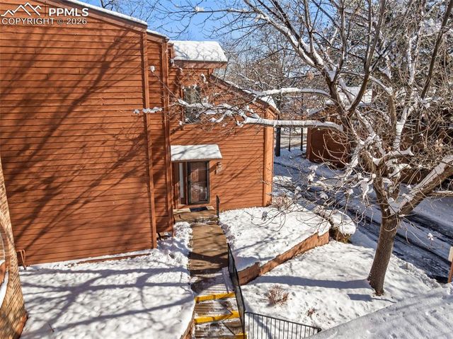 4713 Daybreak Circle, Colorado Springs, CO 80917