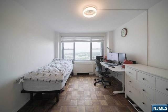 2100 Linwood Avenue 17T, Fort Lee, NJ 07024