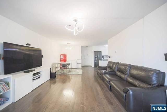 2100 Linwood Avenue 17T, Fort Lee, NJ 07024