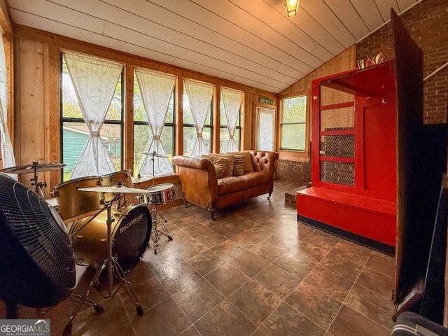 609 Oakcrest Drive, Rockmart, GA 30153