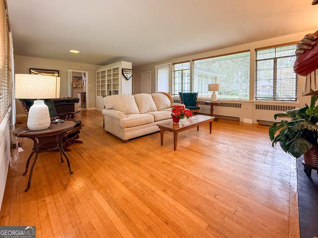 609 Oakcrest Drive, Rockmart, GA 30153