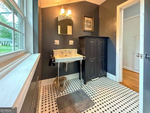 609 Oakcrest Drive, Rockmart, GA 30153