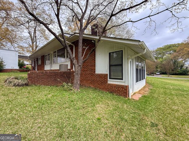 609 Oakcrest Drive, Rockmart, GA 30153