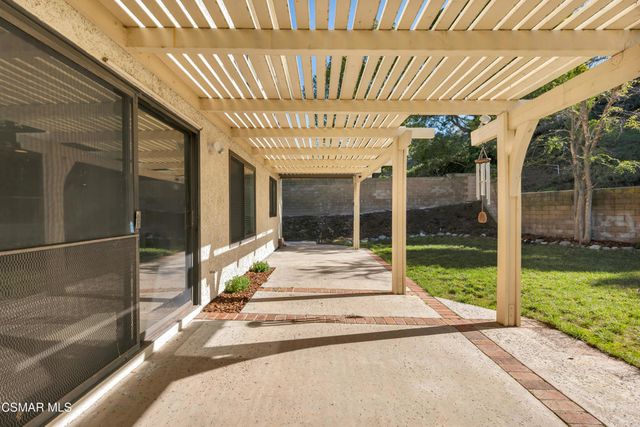 30120 Amelia Drive, Agoura Hills, CA 91301