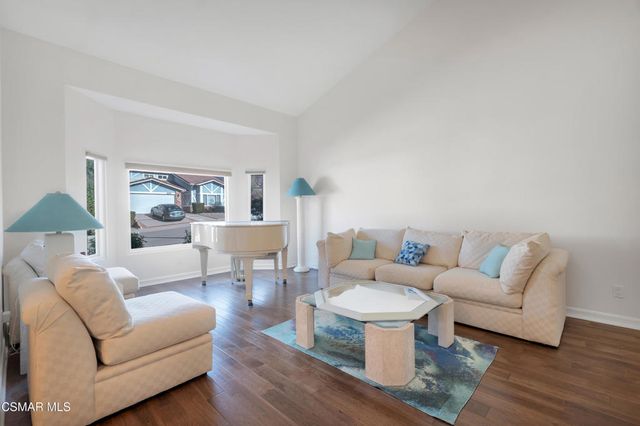 30120 Amelia Drive, Agoura Hills, CA 91301