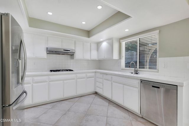 30120 Amelia Drive, Agoura Hills, CA 91301