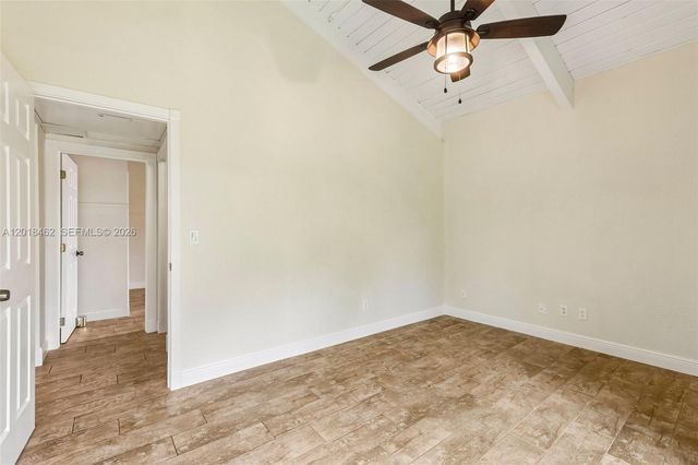 2731 S Parkview Dr, Hallandale Beach, FL 33009