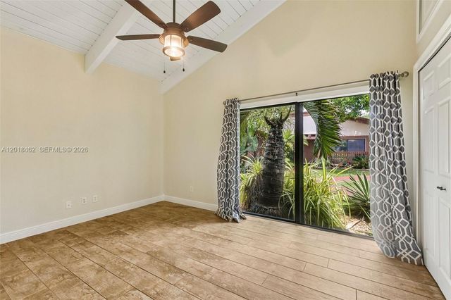 2731 S Parkview Dr, Hallandale Beach, FL 33009